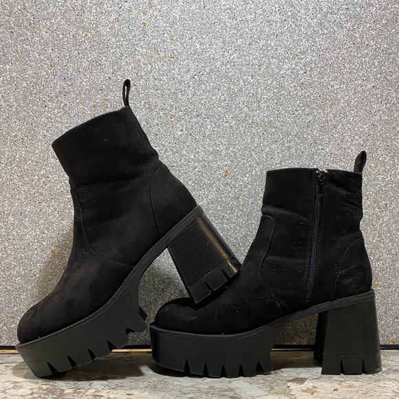 Rouge Helium Platform Boots size 8.5 - Picture 7 of 7